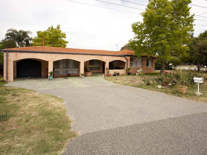 29 Tia Ave, High Wycombe WA 6057