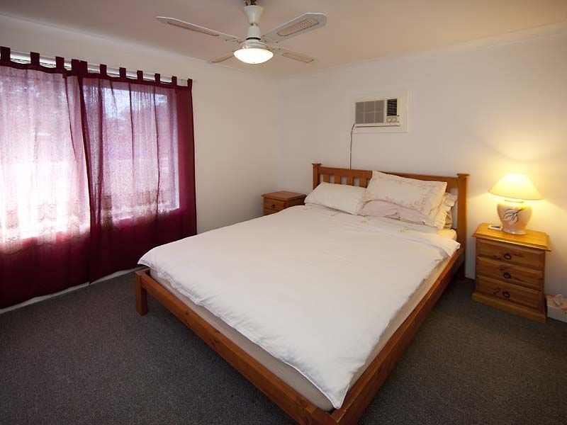 5 Kookaburra Cres, High Wycombe WA 6057