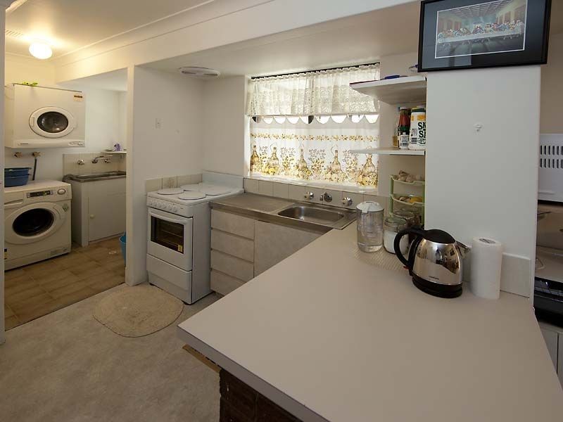 5 Kookaburra Cres, High Wycombe WA 6057