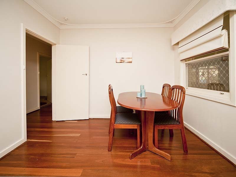 4 Charles Street, Maida Vale WA 6057