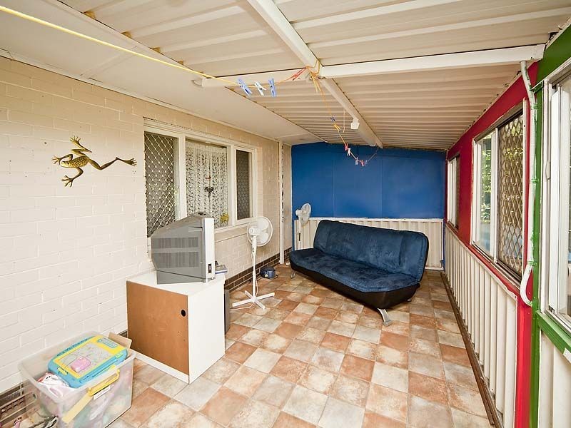 4 Charles Street, Maida Vale WA 6057