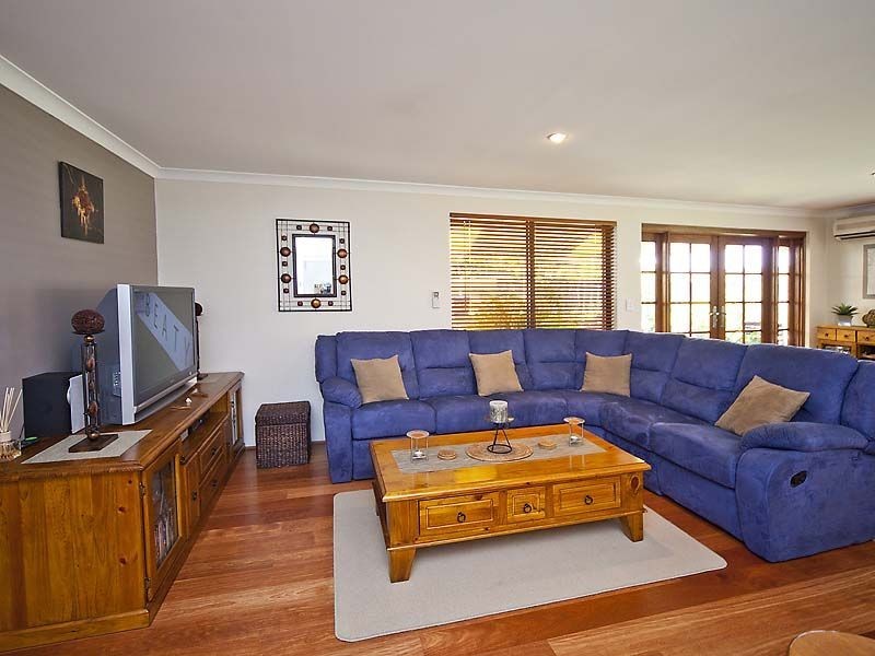 4 Winton Crescent, High Wycombe WA 6057
