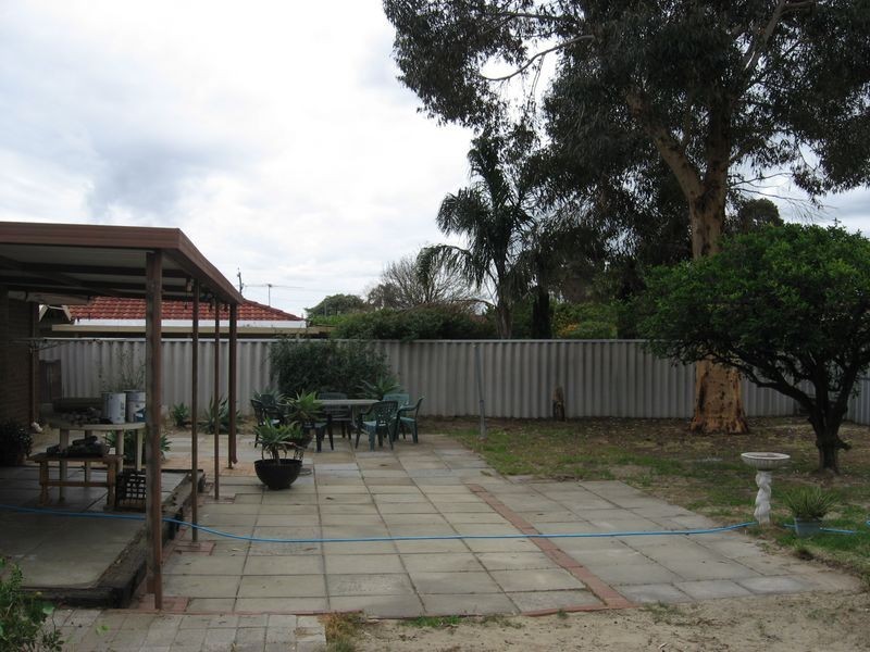 5 Kookaburra Road, High Wycombe WA 6057