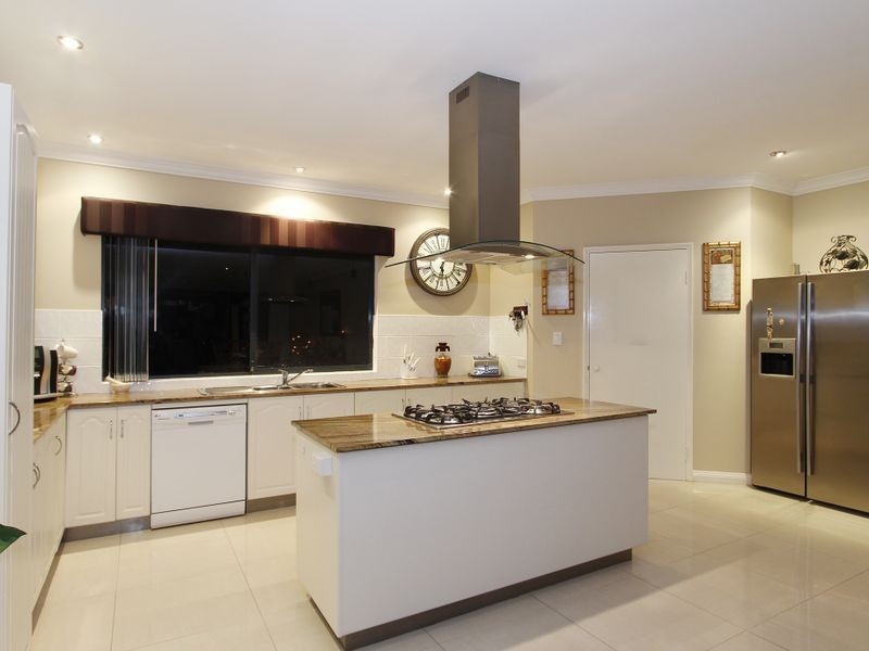 20 Francis Road, Kalamunda WA 6076