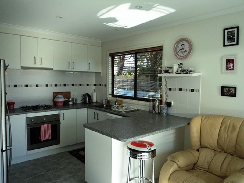 2/1-3 Graham Street, Dalyston VIC 3992