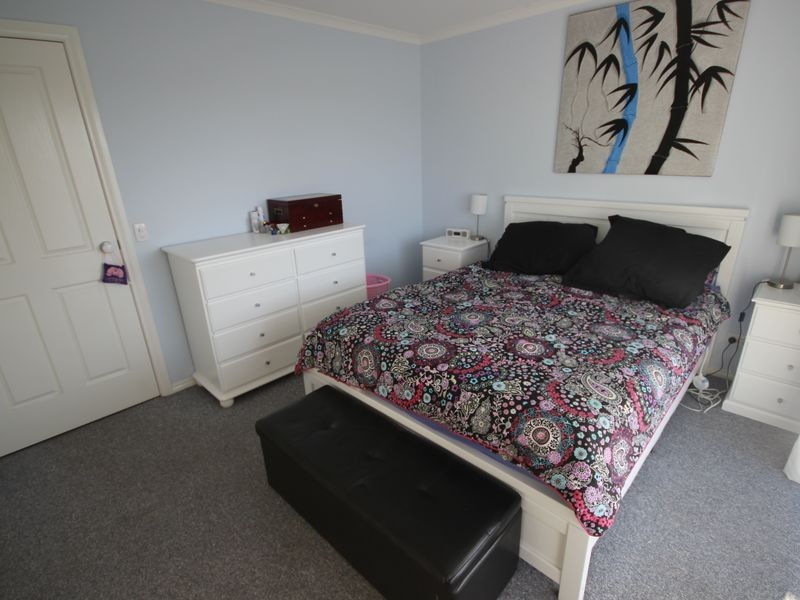 24 Vicars Avenue, Wonthaggi VIC 3995