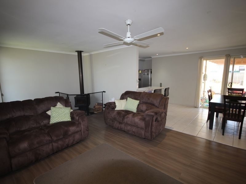 15 Elizabeth Street, Dalyston VIC 3992