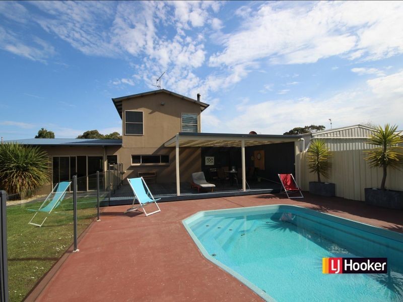 16 Henry Street East, Wonthaggi VIC 3995