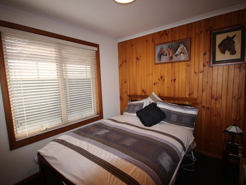 16 Henry Street East, Wonthaggi VIC 3995
