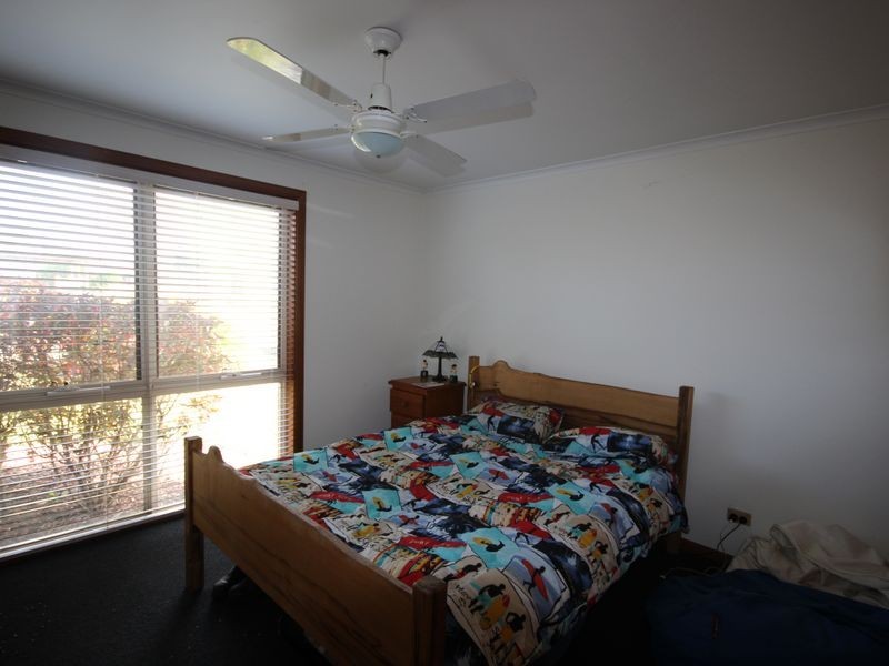 16 Henry Street East, Wonthaggi VIC 3995