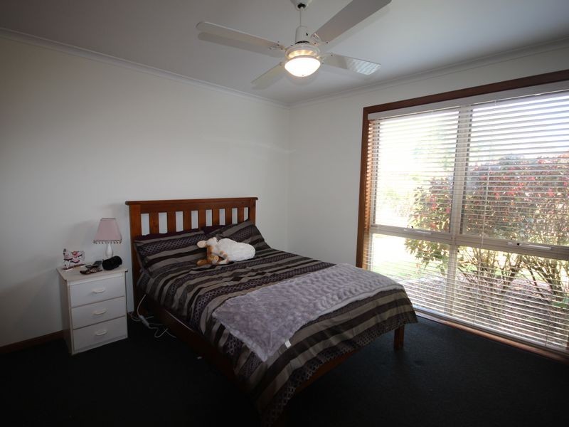 16 Henry Street East, Wonthaggi VIC 3995