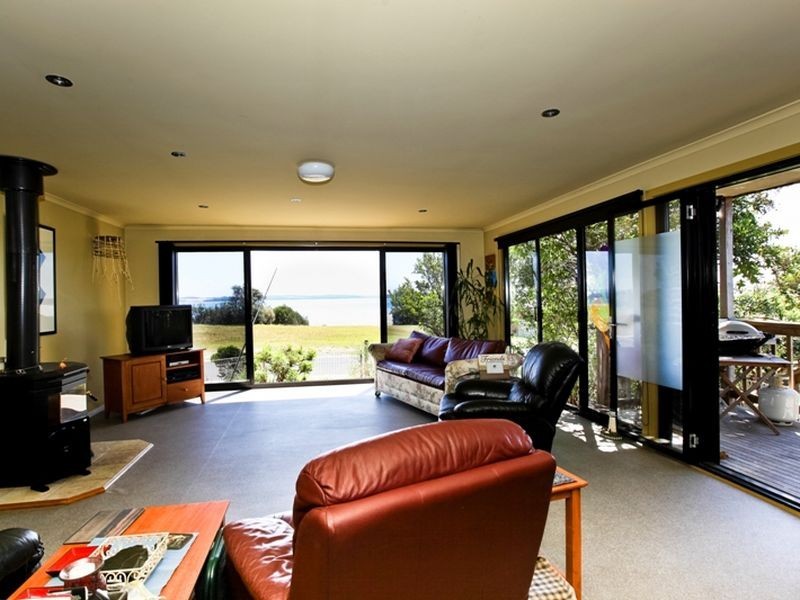 12 Champs Elysees Esplanade, Coronet Bay VIC 3984