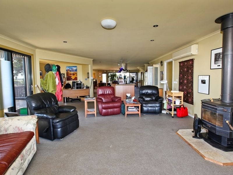 12 Champs Elysees Esplanade, Coronet Bay VIC 3984