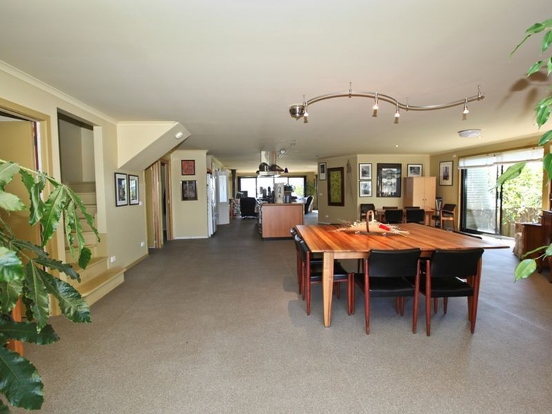 12 Champs Elysees Esplanade, Coronet Bay VIC 3984