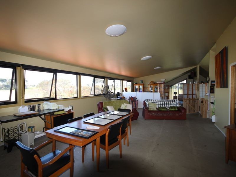 12 Champs Elysees Esplanade, Coronet Bay VIC 3984