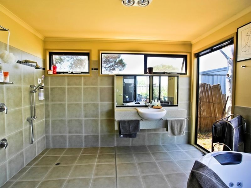 12 Champs Elysees Esplanade, Coronet Bay VIC 3984