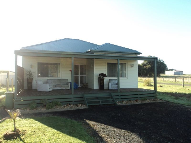 13 Walker Street, Dalyston VIC 3992