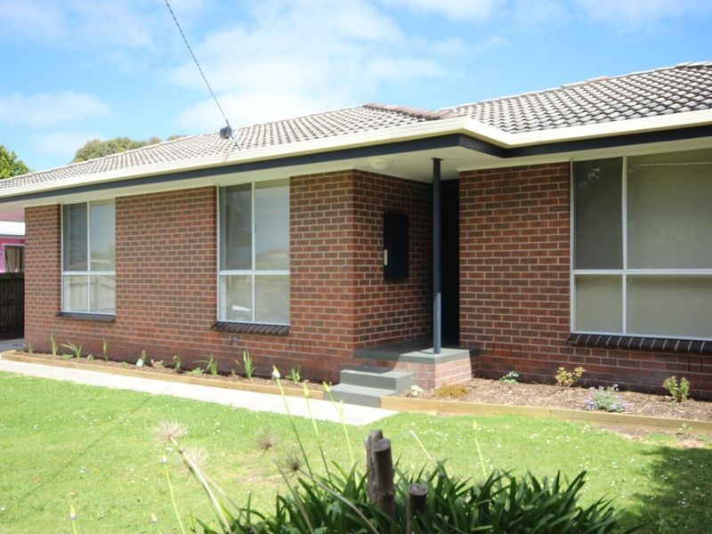 19 Henry Street East, Wonthaggi VIC 3995