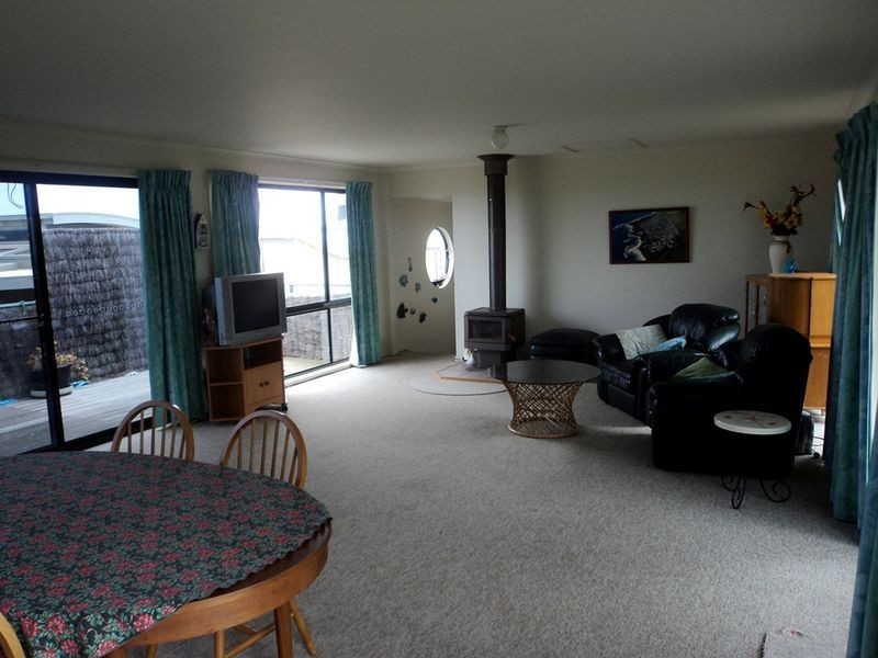 15 Seabreeze Parade, Cape Paterson VIC 3995