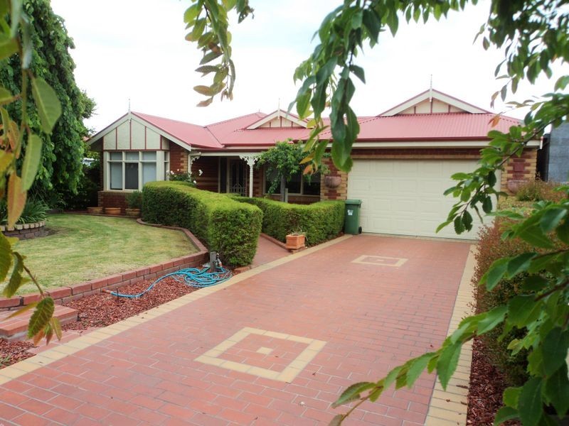 11 Oxford Way, Wonthaggi VIC 3995
