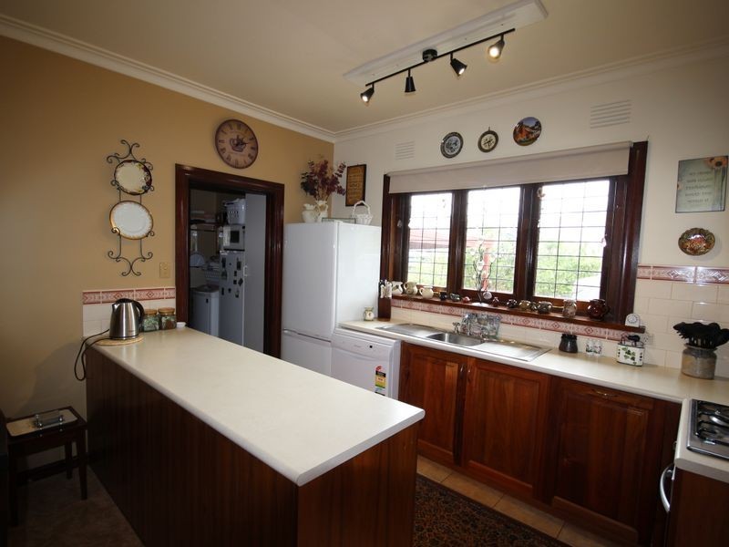 1 Caledonian Crescent, Wonthaggi VIC 3995