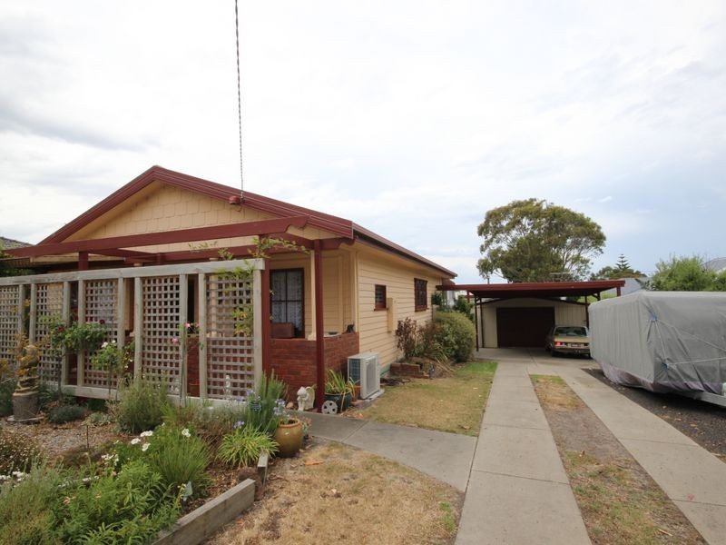 1 Caledonian Crescent, Wonthaggi VIC 3995