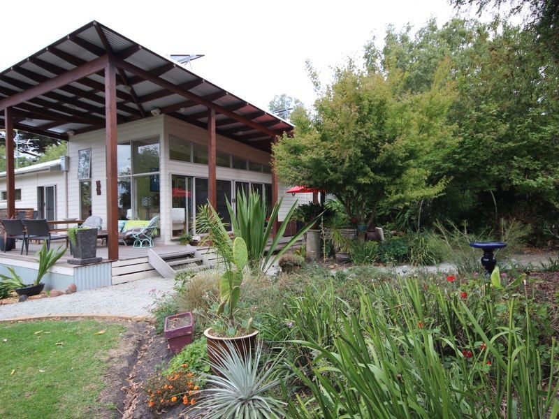 5735 Bass Highway, Inverloch VIC 3996