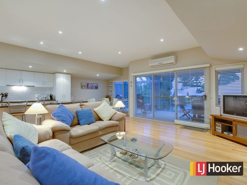 5/37 Stradbroke Avenue, Cowes VIC 3922