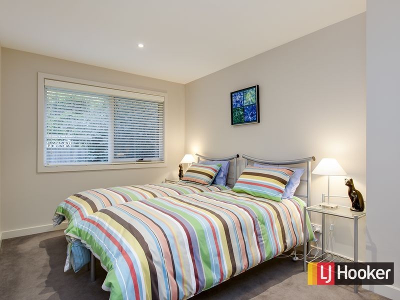 5/37 Stradbroke Avenue, Cowes VIC 3922