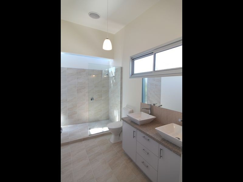 28 Anglers Road, Cape Paterson VIC 3995