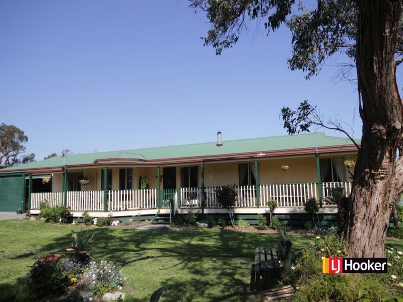 16 Forster Court, Wattle Bank VIC 3995