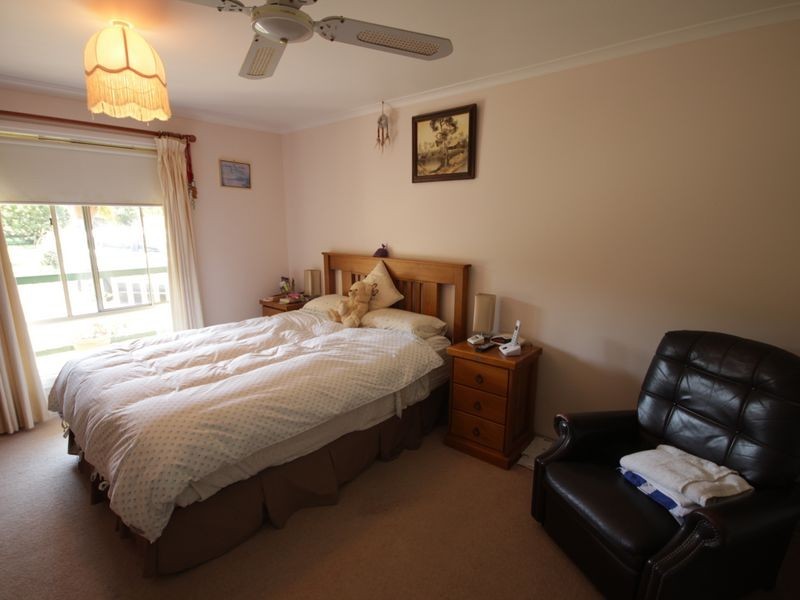 16 Forster Court, Wattle Bank VIC 3995