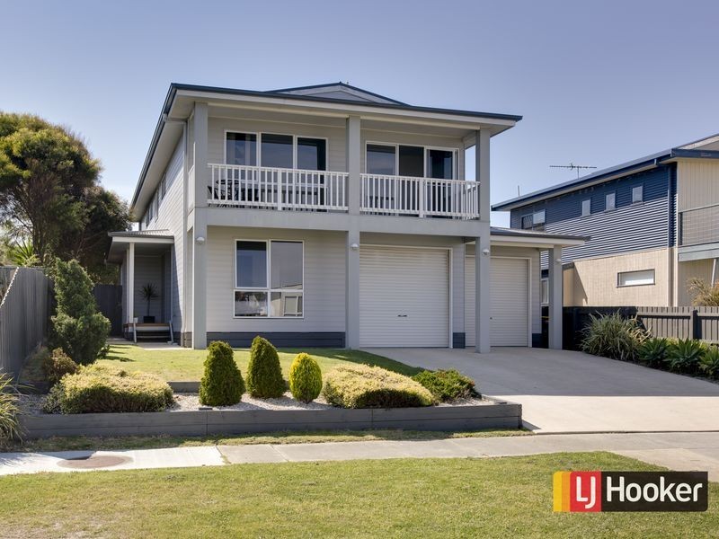 65 Penniwells Drive, San Remo VIC 3925