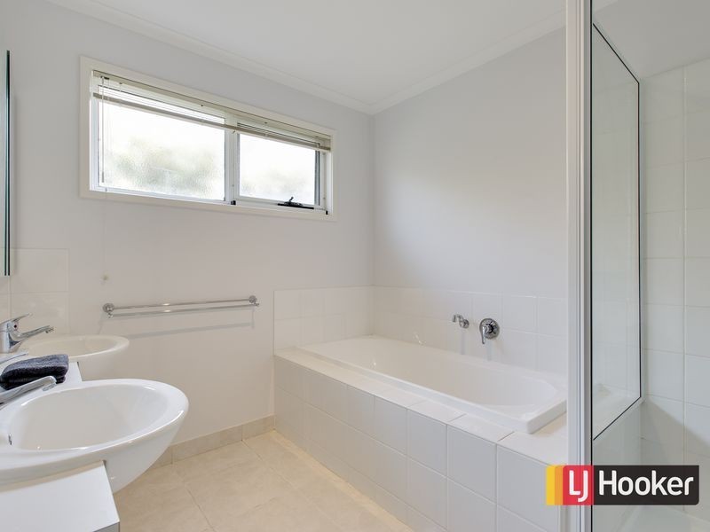65 Penniwells Drive, San Remo VIC 3925