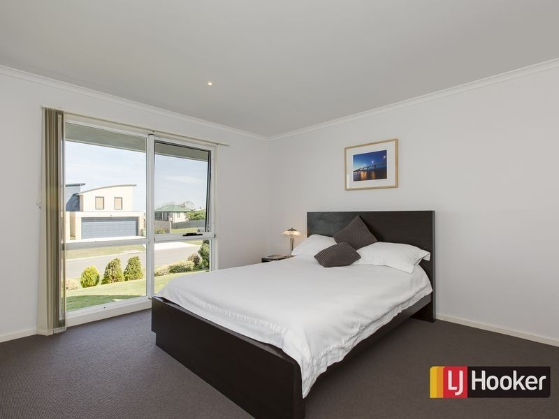 65 Penniwells Drive, San Remo VIC 3925
