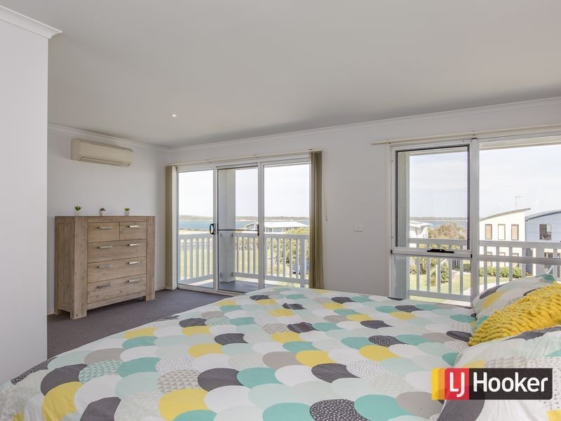 65 Penniwells Drive, San Remo VIC 3925