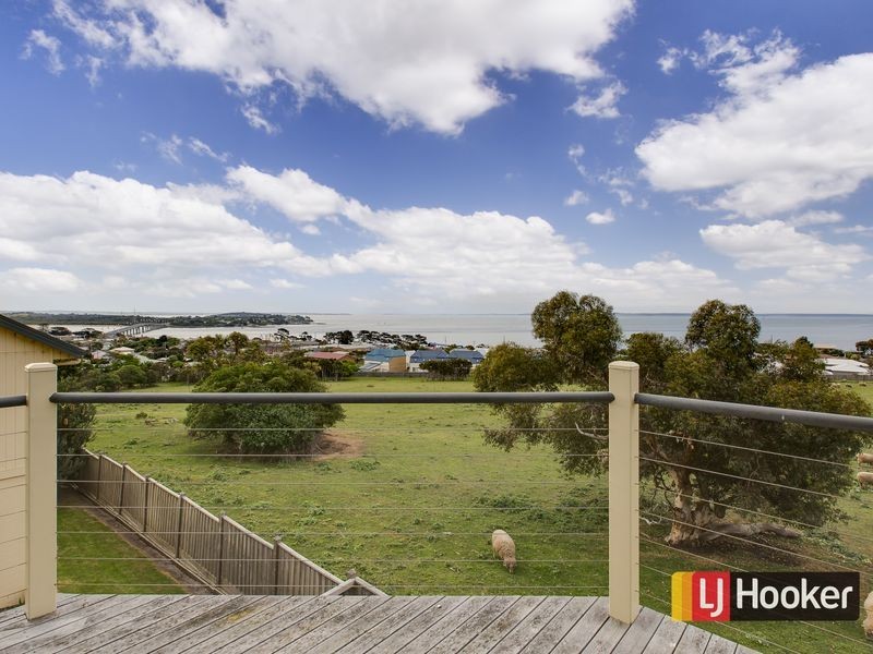 1/39-41 Panorama Drive, San Remo VIC 3925