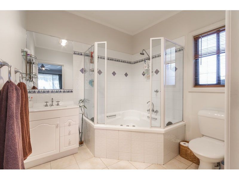 29 Phillip Island Road, Newhaven VIC 3925