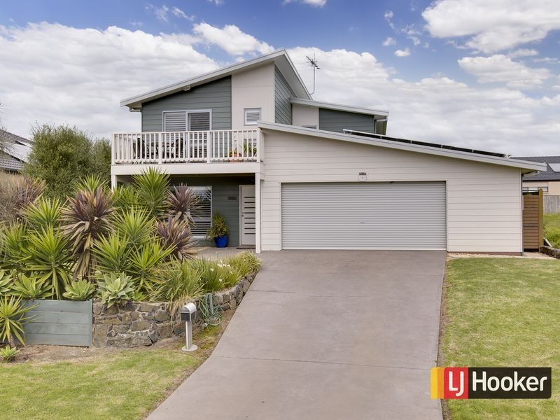 4 Lorikeet Lane, Cowes VIC 3922