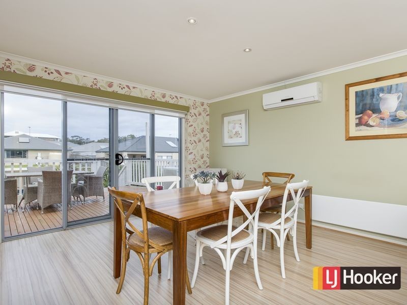 4 Lorikeet Lane, Cowes VIC 3922