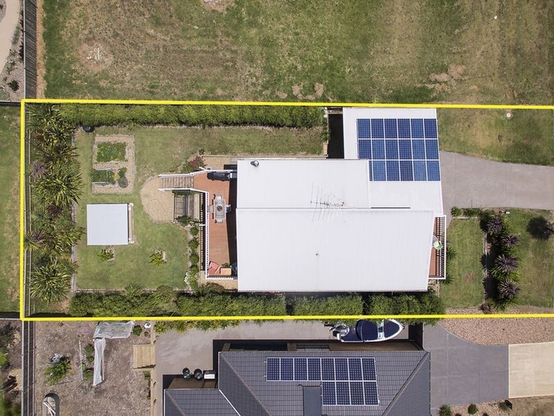 4 Lorikeet Lane, Cowes VIC 3922