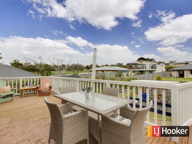 4 Lorikeet Lane, Cowes VIC 3922