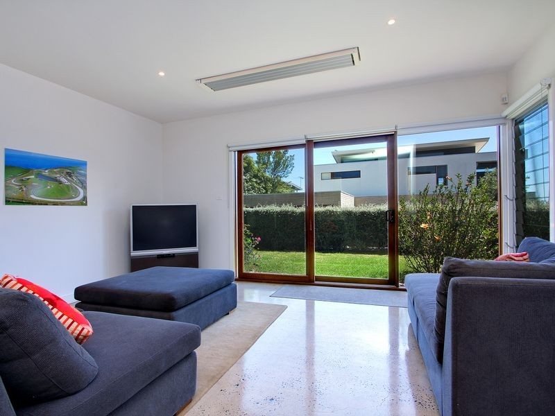 1/2 Hartley Street, Cowes VIC 3922