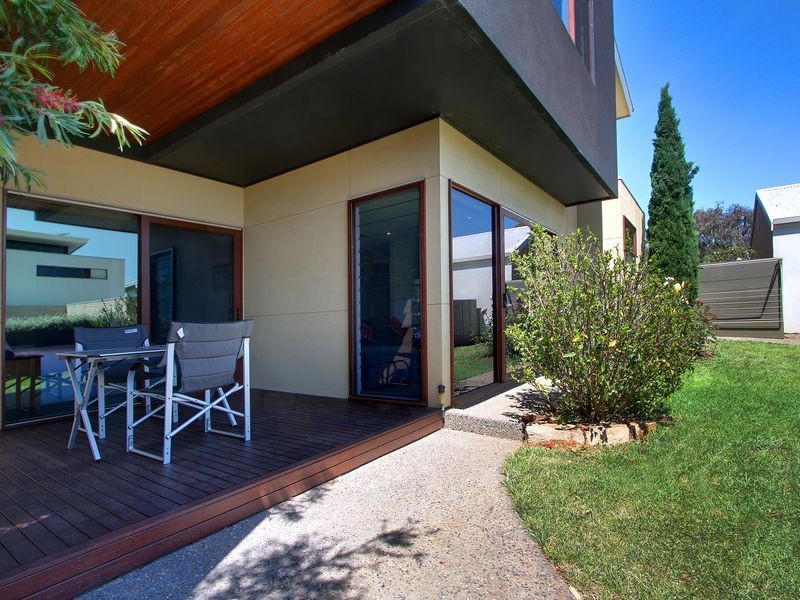 1/2 Hartley Street, Cowes VIC 3922