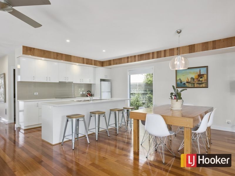 4 Norman Drive, Cowes VIC 3922