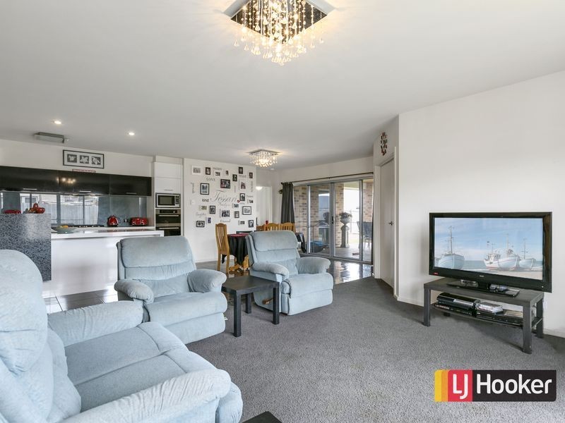 8 Cuttlers Circuit, Wonthaggi VIC 3995