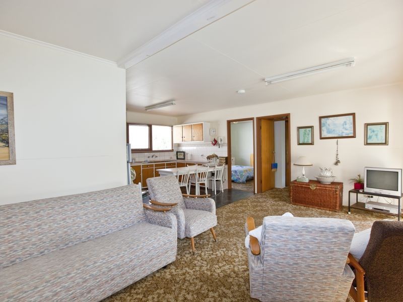 6 Seabreeze Parade, Cape Paterson VIC 3995