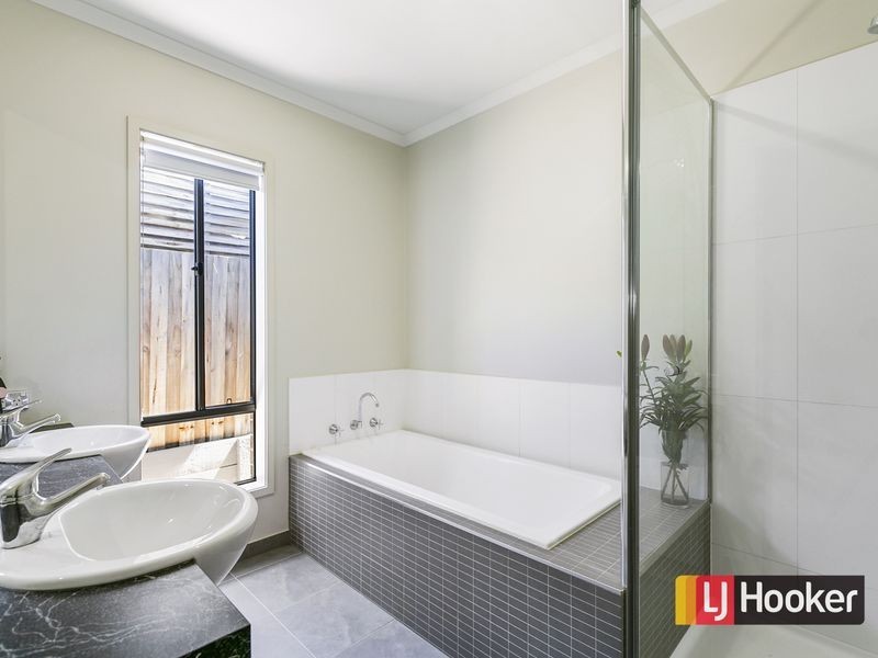 5 Happy Valley Drive, Sunset Strip VIC 3922