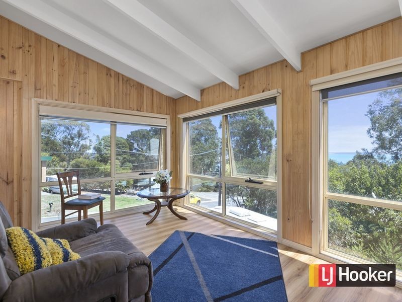 1 Robinson Crescent, Grantville VIC 3984