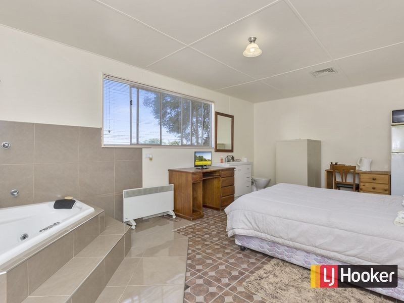 1 Robinson Crescent, Grantville VIC 3984